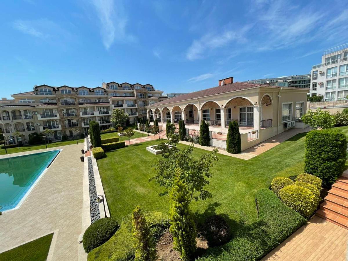 Provence Deluxe Apartment In Atia Resort Chernomorets Buitenkant foto